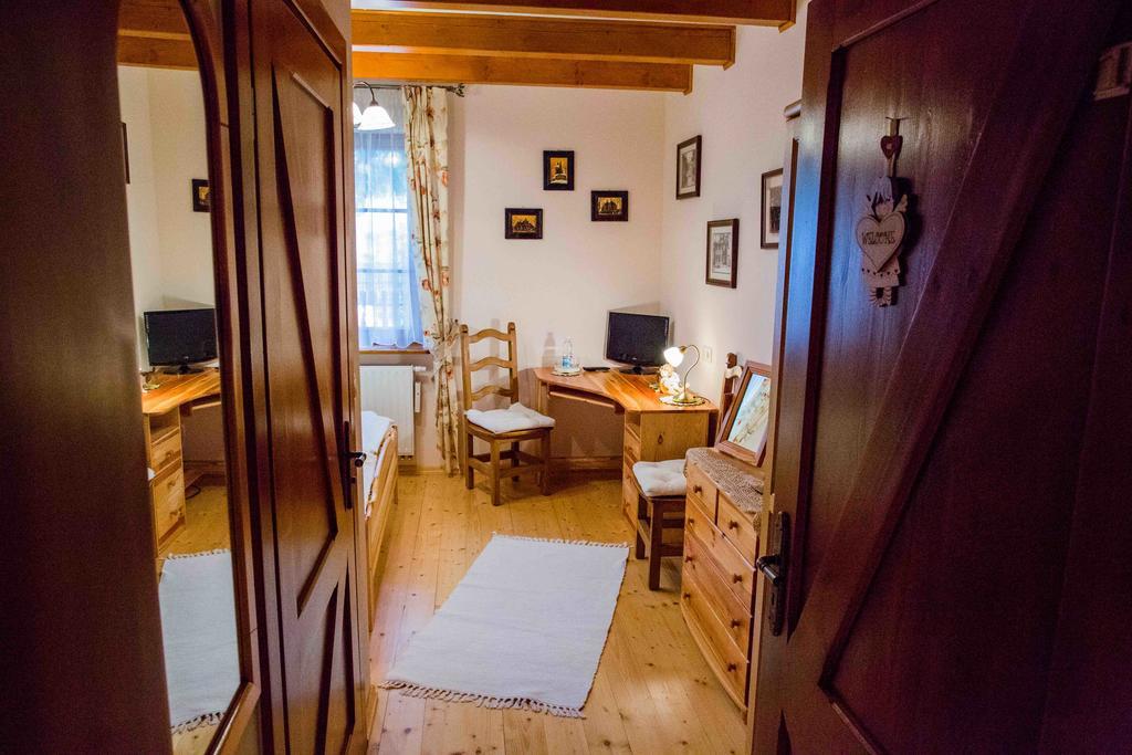 Willa Nad Popradem Bed & Breakfast Piwniczna-Zdroj Ngoại thất bức ảnh