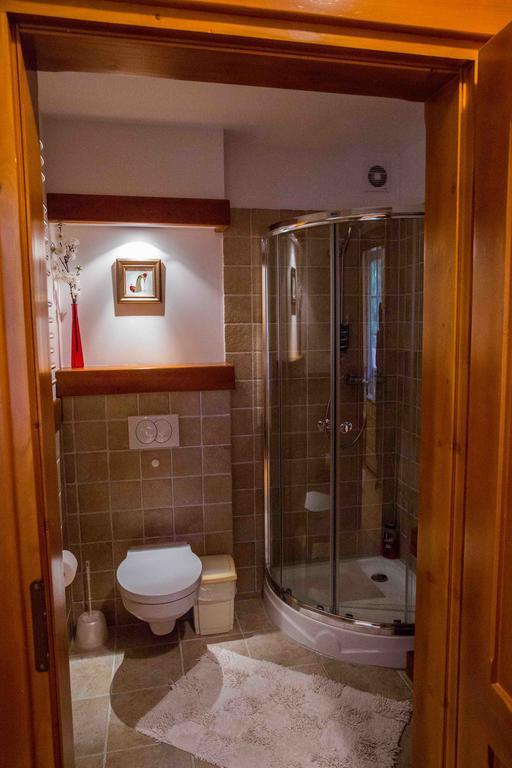 Willa Nad Popradem Bed & Breakfast Piwniczna-Zdroj Ngoại thất bức ảnh