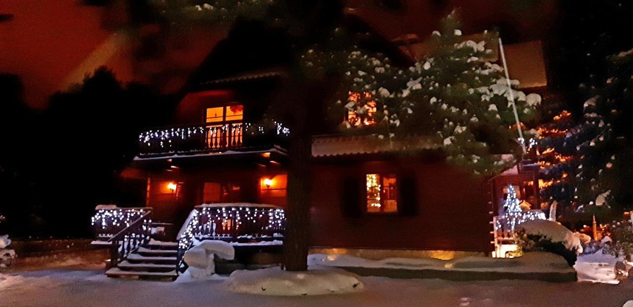 Willa Nad Popradem Bed & Breakfast Piwniczna-Zdroj Ngoại thất bức ảnh